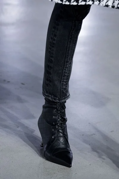 Look 29